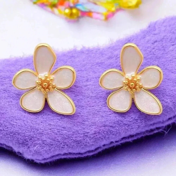 🆕️Chic Blossom Bling: 14K Gold Plated Camelia Cute Dainty Stud Earrings 🌸✨ - Picture 6 of 11